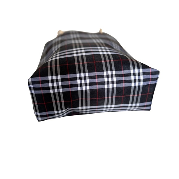 🌸🌸🥰LoW STARt Burberry handbag black. EUC‼️ - Picture 7 of 10